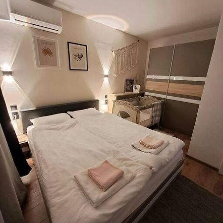 White House Apartments ハスコヴォ エクステリア 写真